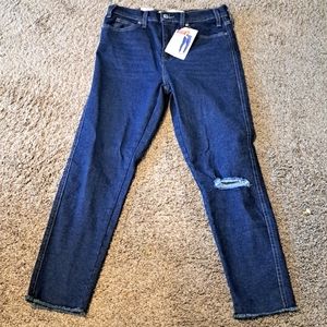 Signature Levi Strauss heritage high rise skinny jeans size 6 - w28 dark wash